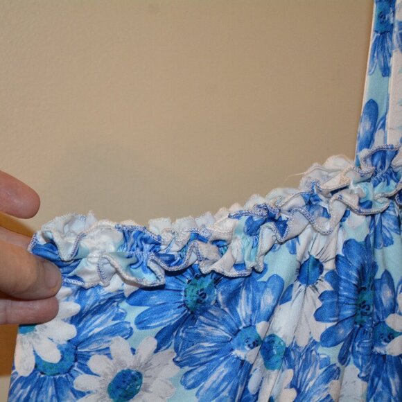 Rosegal Allover Floral/Plaid Print Cold Shoulder Hankerchief Top - Picture 3 of 9